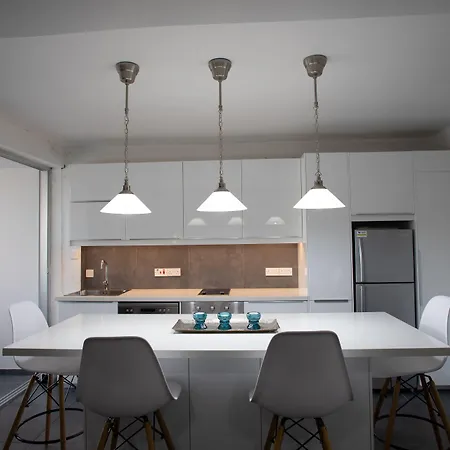 アパート Poseidon By Michalis アヤナパ